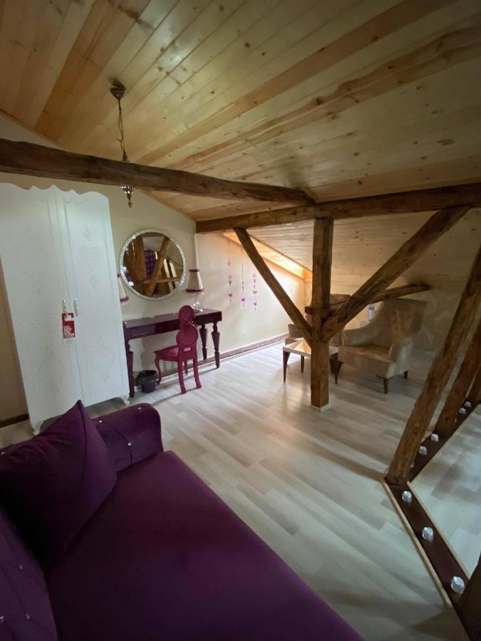 Otantik Hotel Szumen
